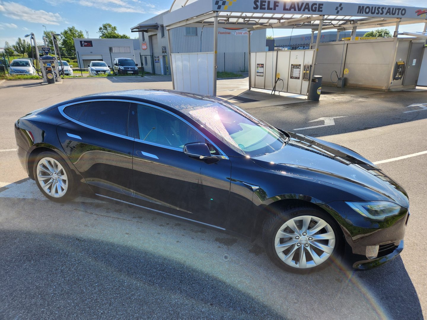 2017 / Model S / 75